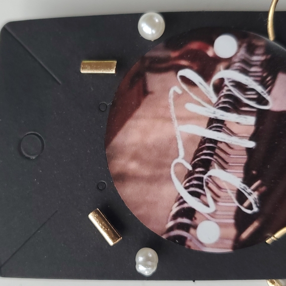 Boutique Three Pair Gold Tone Earrings Bar Studs Faux Pearl's Dangling Studs - Picture 2 of 5